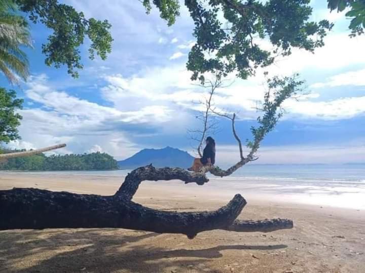 Arkadia Beach Resort Underground River Sabang  Εξωτερικό φωτογραφία